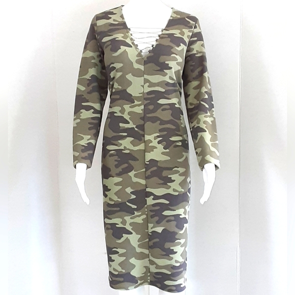 BOLD elements Dresses & Skirts - BOLD ELEMENTS Camouflage Long Sleeve Dress XL - NWOT